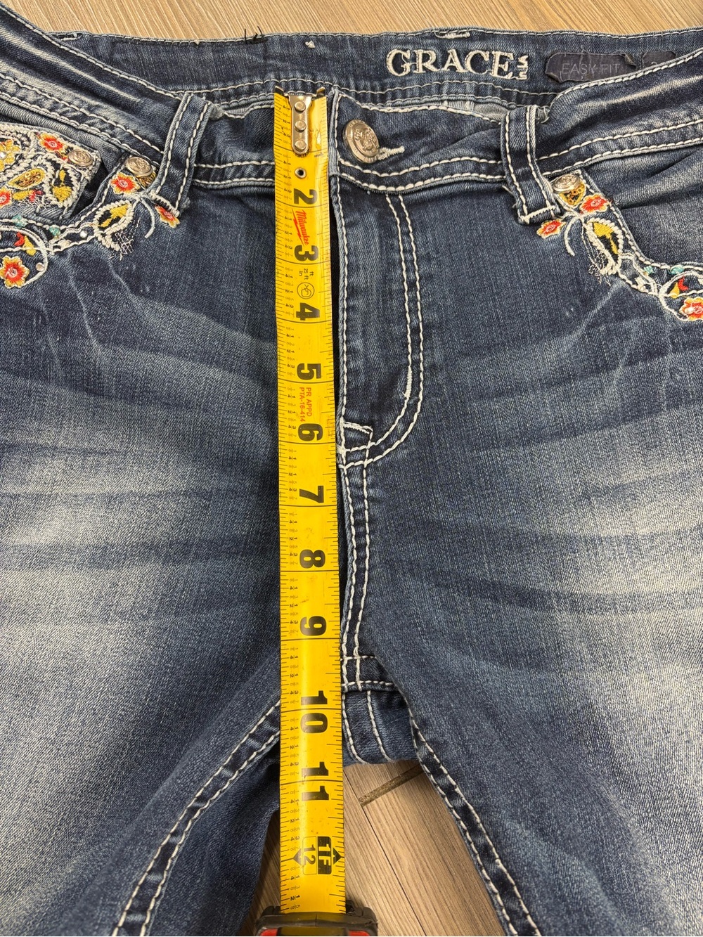 Grace In La Embroidered Flare Jeans - Dark Blue - Picture 6 of 15